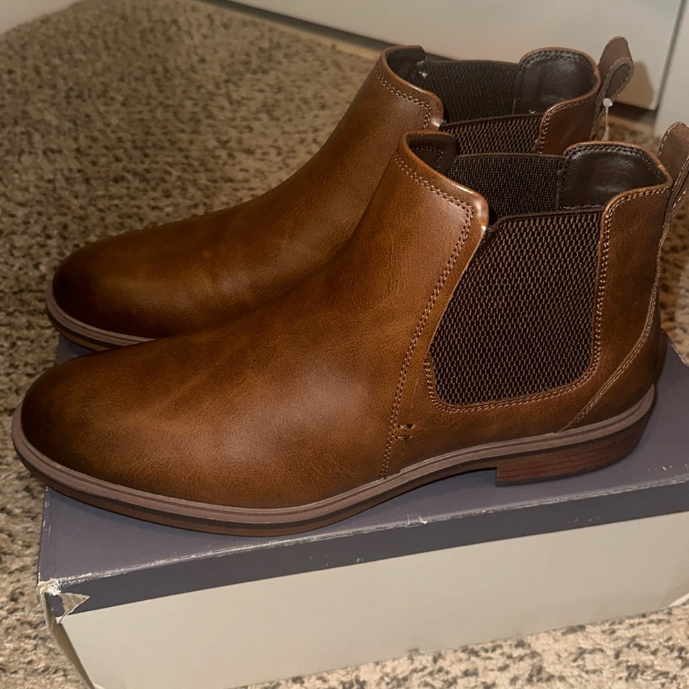Brand new Chelsea boots size 11